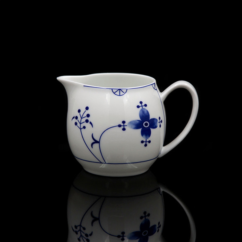 ºí·çÆÐÅÏ Ã»È¼÷¿ì 240ml ½º¹«µð ºí·çÆÐÅÏ Ã»È¼÷¿ì 240ml ½º¹«µð